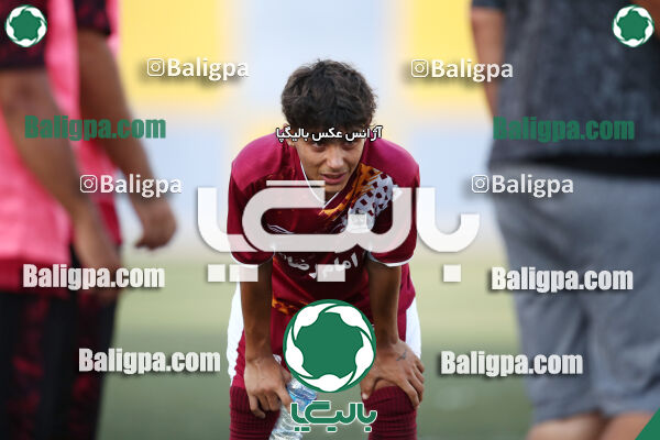 پیکان 1–1 شاهین