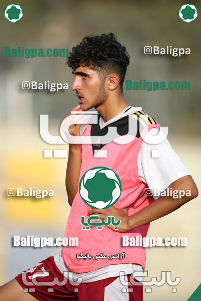 پیکان 1–1 شاهین