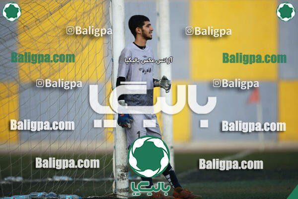 پیکان 1–1 شاهین