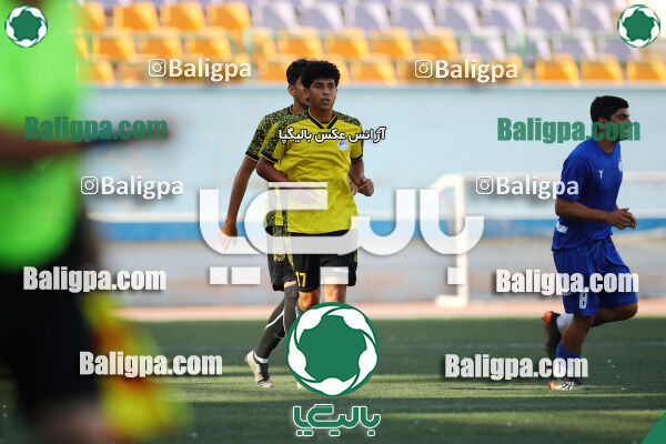 استقلال 2–0 پیروزان