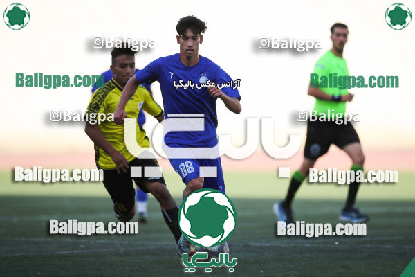 استقلال 2–0 پیروزان