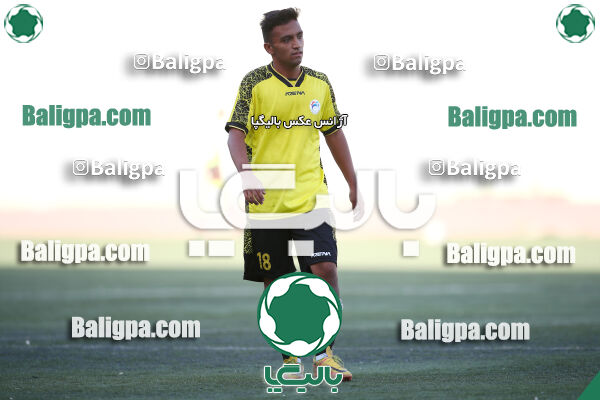 استقلال 2–0 پیروزان