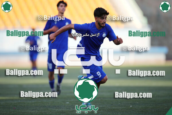 استقلال 2–0 پیروزان