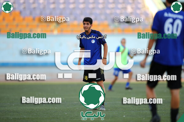 استقلال 2–0 پیروزان