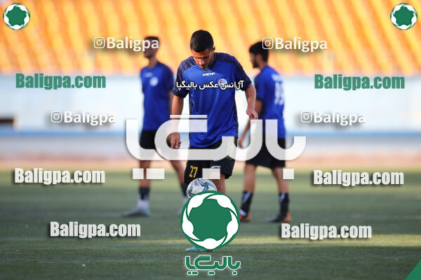 استقلال 2–0 پیروزان