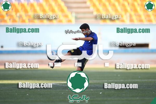 استقلال 2–0 پیروزان