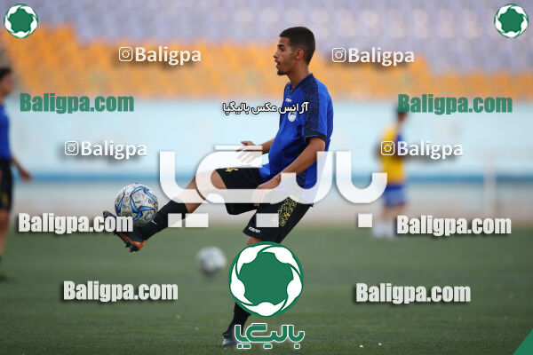 استقلال 2–0 پیروزان