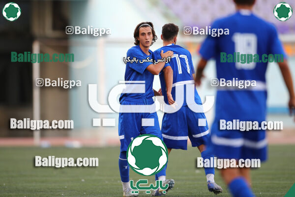 استقلال 2–0 پیروزان