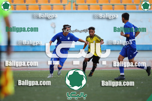 استقلال 2–0 پیروزان