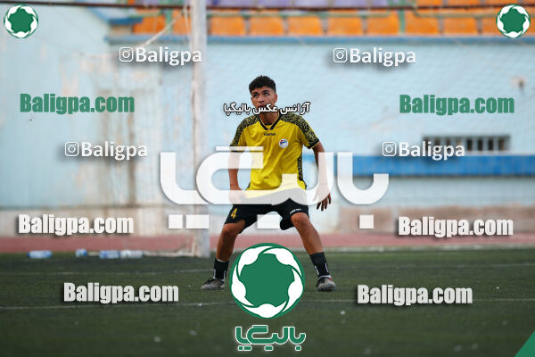 استقلال 2–0 پیروزان