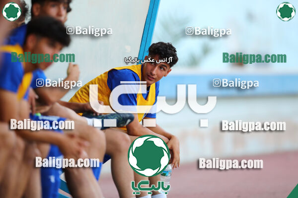 استقلال 2–0 پیروزان