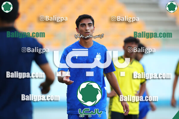 استقلال 2–0 پیروزان