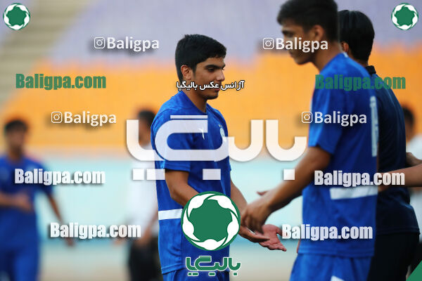 استقلال 2–0 پیروزان