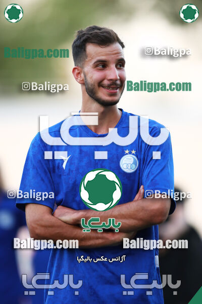 استقلال 2–0 پیروزان