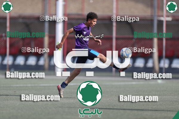 پرسپولیس 2–0 انرژی پیشرو ایرانیان