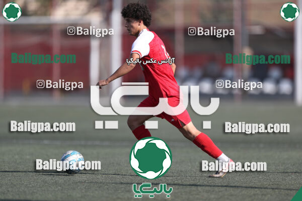 پرسپولیس 2–0 انرژی پیشرو ایرانیان
