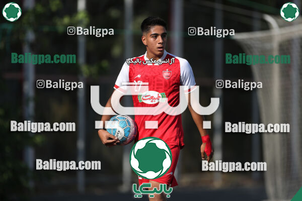 پرسپولیس 2–0 انرژی پیشرو ایرانیان