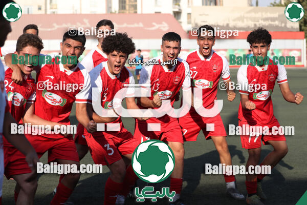 پرسپولیس 2–0 انرژی پیشرو ایرانیان