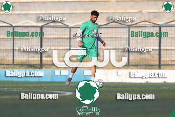 عقاب ۰ - ۰ پرسپولیس