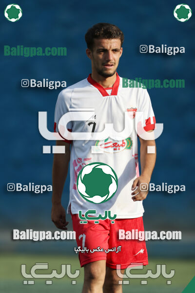 عقاب ۰ - ۰ پرسپولیس