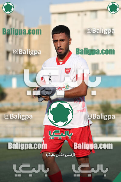 عقاب ۰ - ۰ پرسپولیس