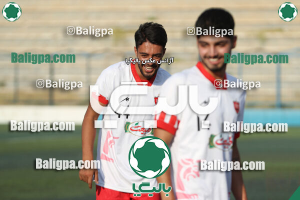 عقاب ۰ - ۰ پرسپولیس