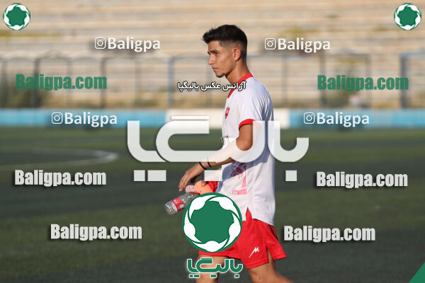 عقاب ۰ - ۰ پرسپولیس
