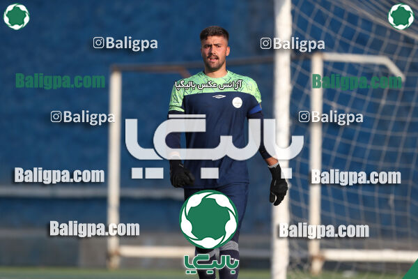 عقاب ۰ - ۰ پرسپولیس