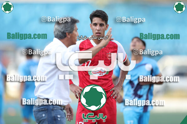 عقاب ۰ - ۰ پرسپولیس
