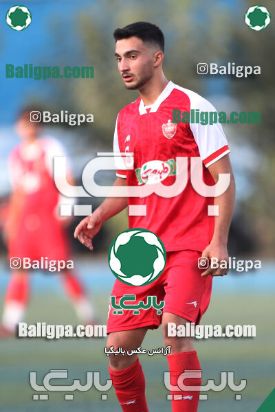عقاب ۰ - ۰ پرسپولیس