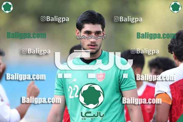 عقاب ۰ - ۰ پرسپولیس