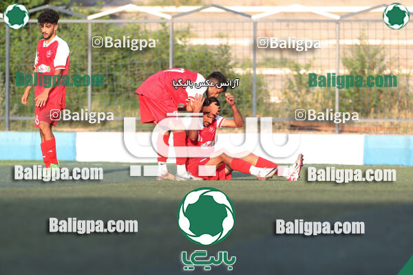 عقاب ۰ - ۰ پرسپولیس