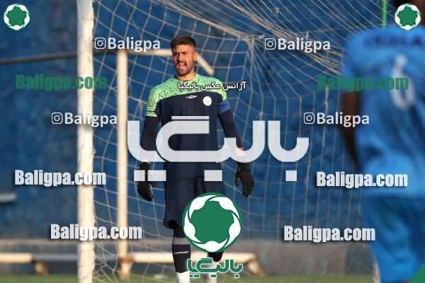 عقاب ۰ - ۰ پرسپولیس