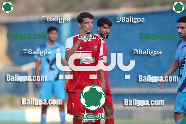 عقاب ۰ - ۰ پرسپولیس