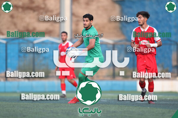 عقاب ۰ - ۰ پرسپولیس