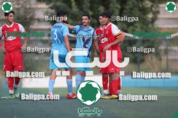 عقاب ۰ - ۰ پرسپولیس