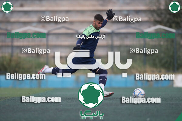 عقاب ۰ - ۰ پرسپولیس