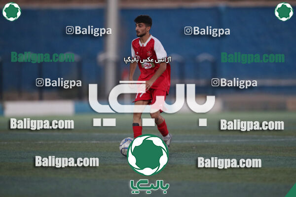 عقاب ۰ - ۰ پرسپولیس