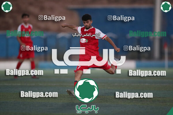 عقاب ۰ - ۰ پرسپولیس