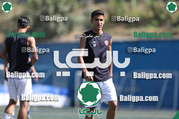 آریو مهر 1–3 پرسپولیس