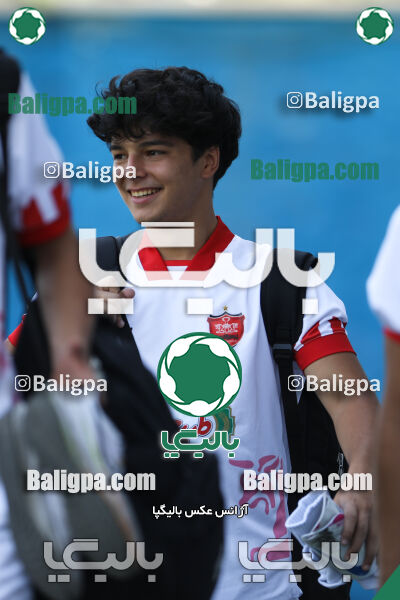 آریو مهر 1–3 پرسپولیس