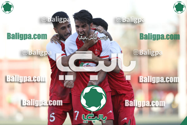 پرسپولیس 2–0 نیروی زمینی