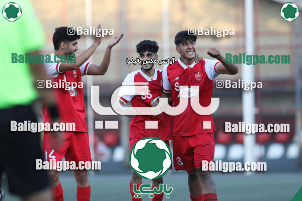 پرسپولیس 2–0 نیروی زمینی
