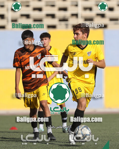 پیکان 3–0 آریا پارس