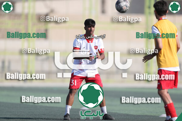 پرسپولیس 1–1 ماهور ری
