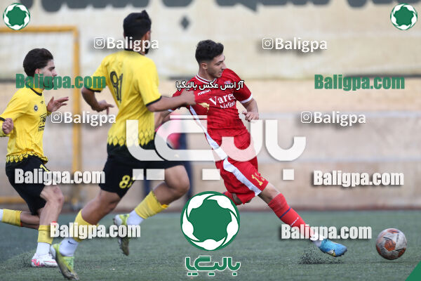 سپاهان اصفهان ۳ - ۲ نساجی مازندران