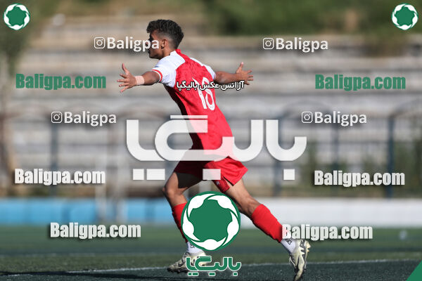 پرسپولیس 4–0 مهریاران تهران