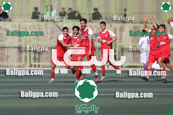 پرسپولیس 2–1 هوادار