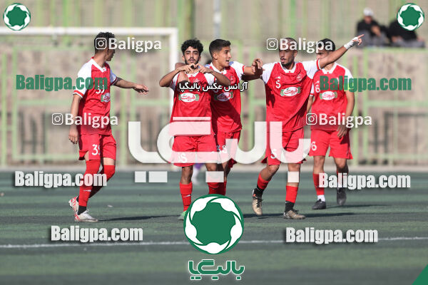 پرسپولیس 2–1 هوادار