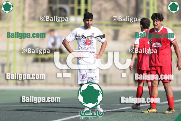 پرسپولیس 2–1 هوادار